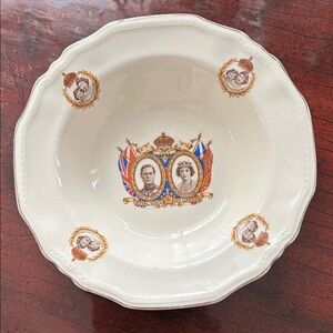 1939 Royal visit to Canada Alfred Meakin ceramic King George  1.5x71/4Cream Bowl